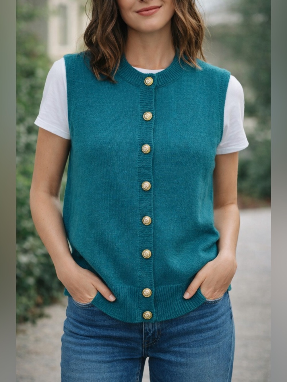 Vintage Adele Joyce 100% Wool Vest With Gold Buttons Woman’s Size‎ Large